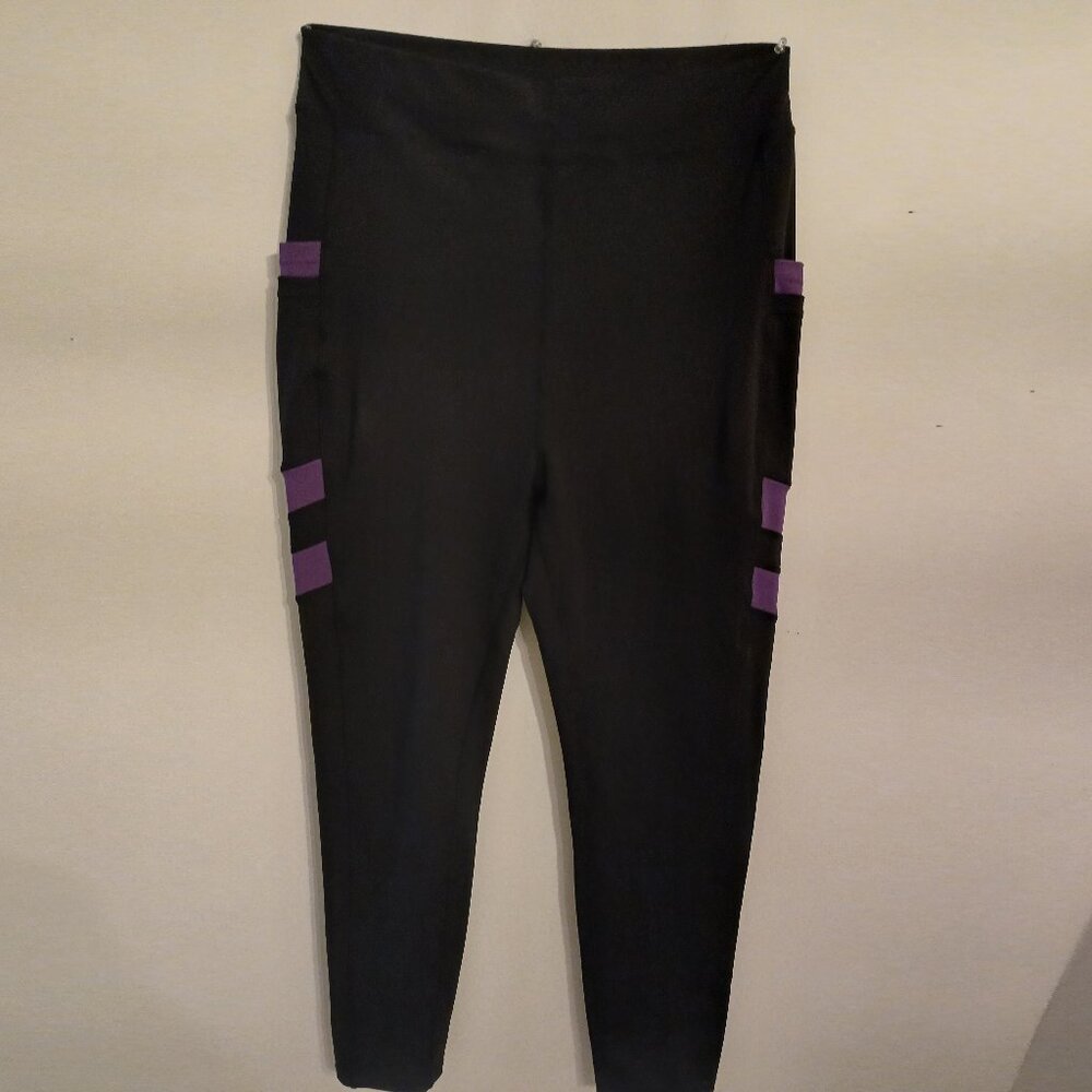POP Fit 2X Pocketed Spandex Leggings Like-new Black w/ Purple Stripe Pattern